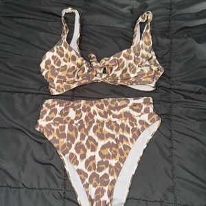 Aerie Leopard Print swinsuit